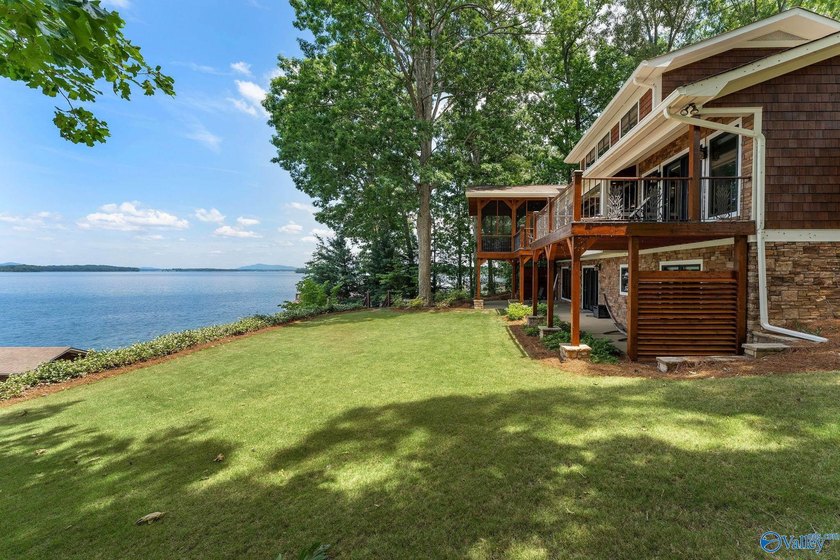 Experience lake living in sought-after Big Nose Estates on Weiss - photo 41