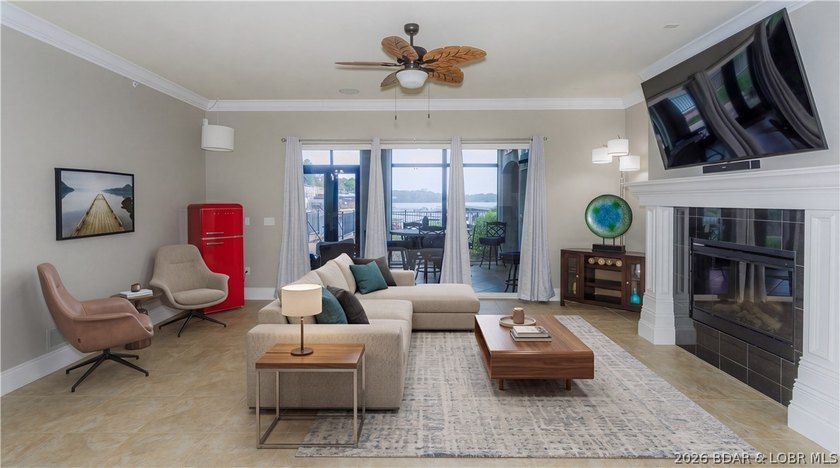 Experience effortless lakefront living in this beautifully - photo 4