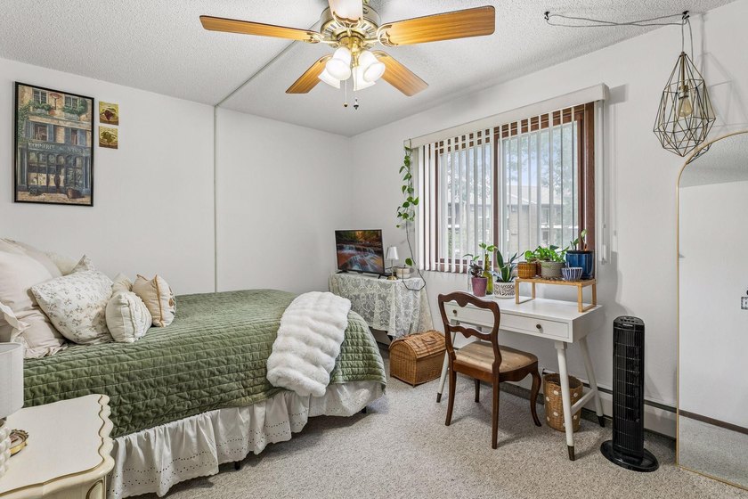 Rarely available corner unit with 3 bedrooms, 2 bathrooms, and 2 - photo 18
