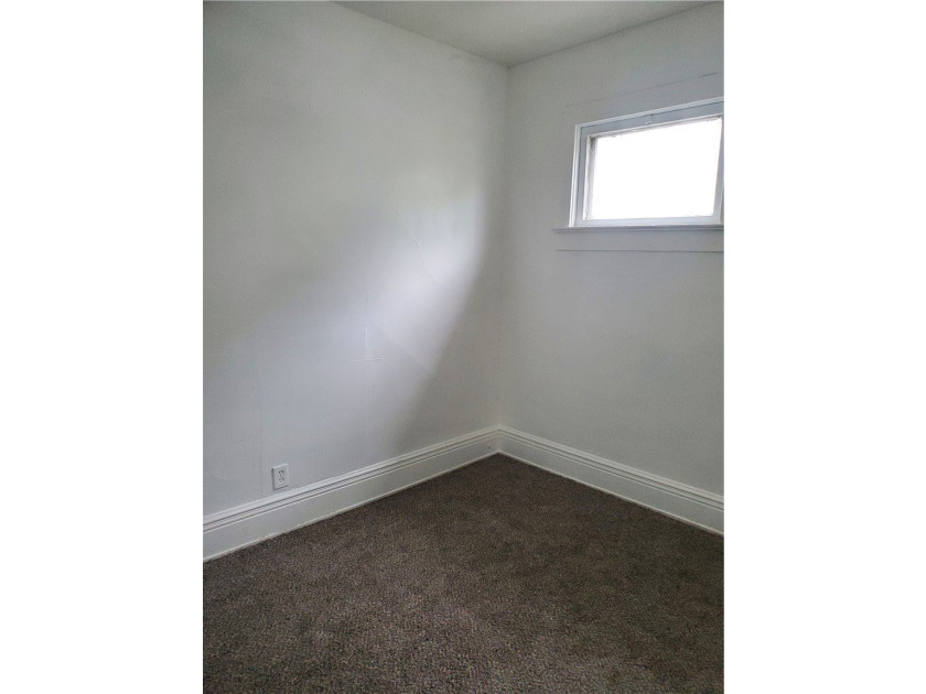 Welcome to 23 Wolff St - a charming and versatile home offering - photo 19