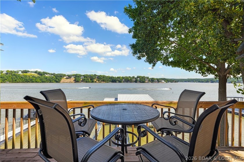 Welcome to your waterfront escape at the 27MM!This lakefront - photo 2