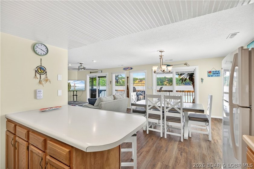 Welcome to your waterfront escape at the 27MM!This lakefront - photo 7