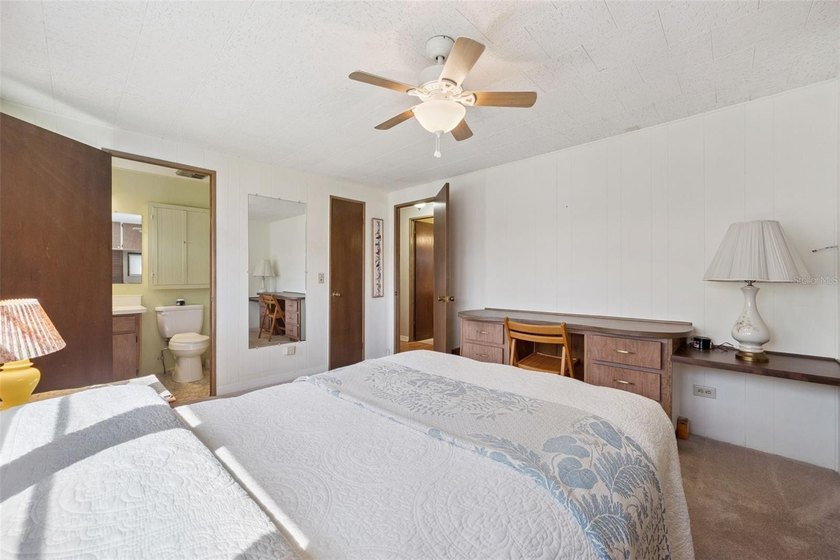 Welcome to easy Florida living in this charming 2 bedroom, 2 - photo 15