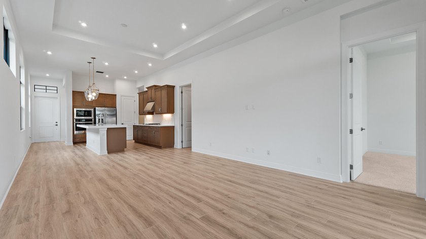 Don't miss the final Caroline floorplan on the Lake! This - photo 16