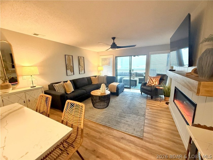 LUXURY LAKEFRONT WALK-IN LEVEL 12x28 SLIP + NEXT TO POINT POOL! - photo 6