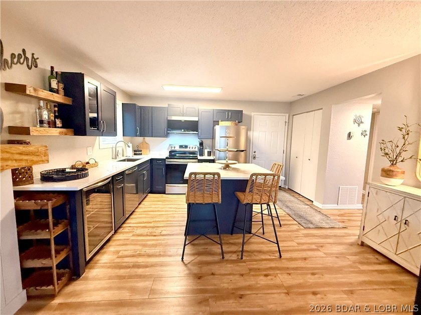 LUXURY LAKEFRONT WALK-IN LEVEL 12x28 SLIP + NEXT TO POINT POOL! - photo 10
