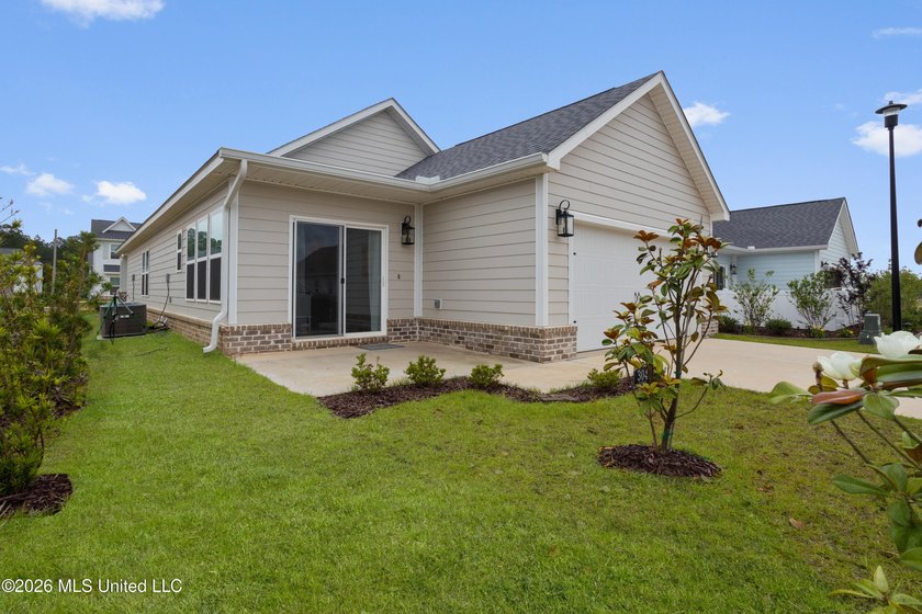 This beautifully designed 3-bedroom, 2-bath home, offers the - photo 32