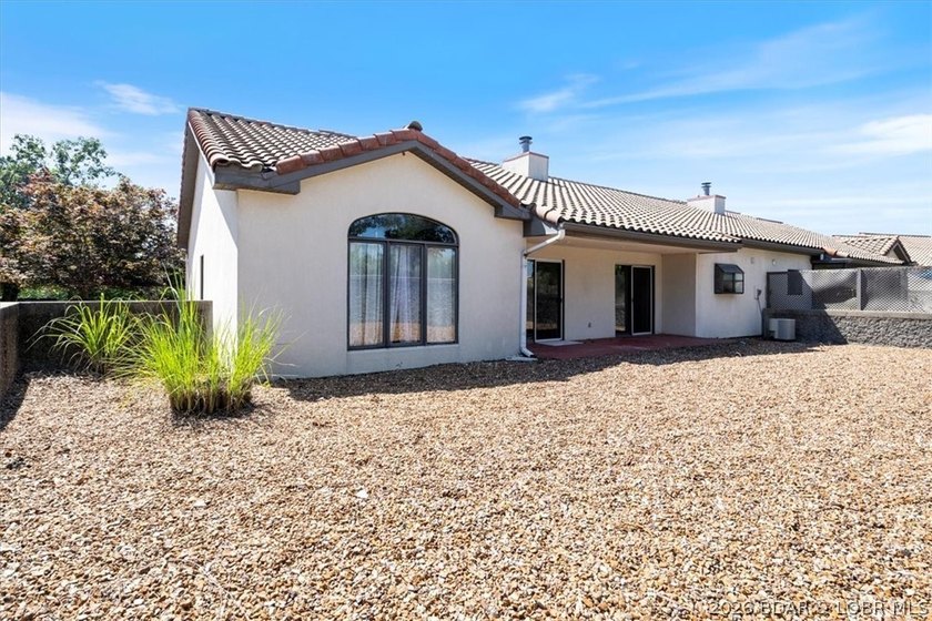 Updated, turnkey, and fully furnished, this beautifully - photo 7