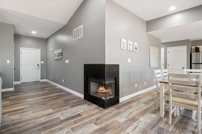 Updated, turnkey, and fully furnished, this beautifully - photo 9