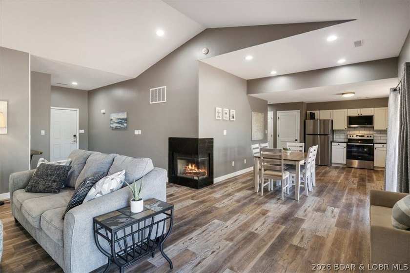 Updated, turnkey, and fully furnished, this beautifully - photo 10