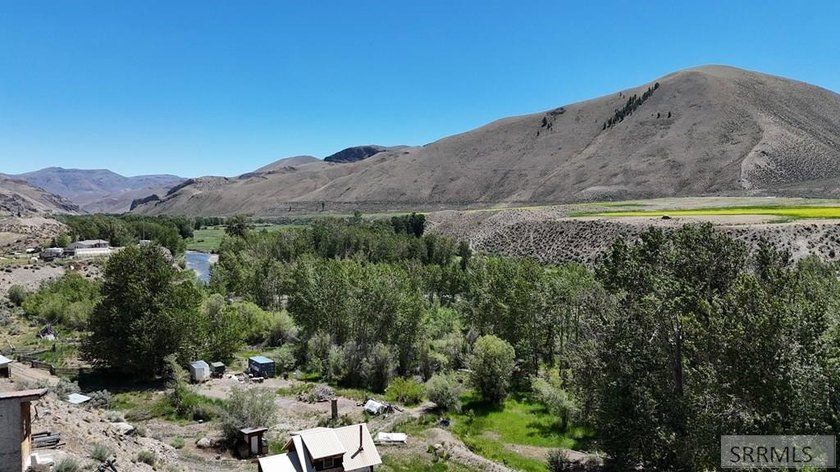 East Fork acreage with riverfront. Approx. 7.26 acres crossing - photo 3
