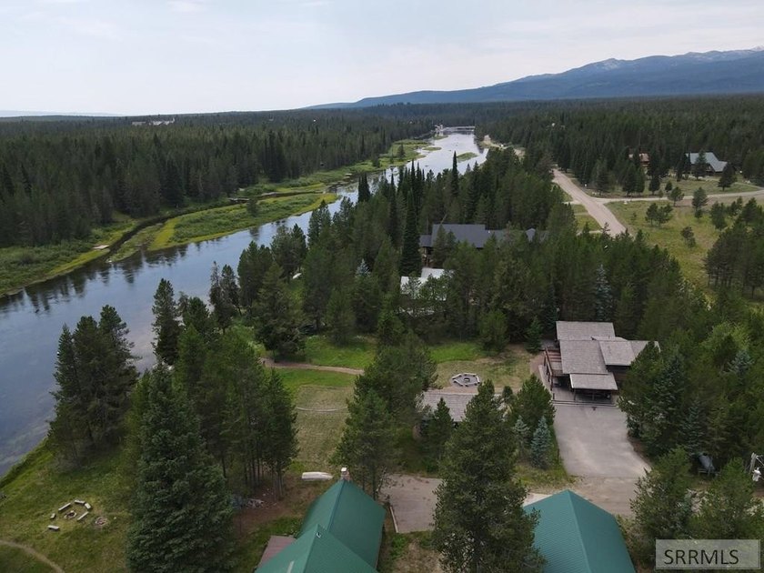 Welcome to one of Island Park's rarest riverfront opportunities - photo 6