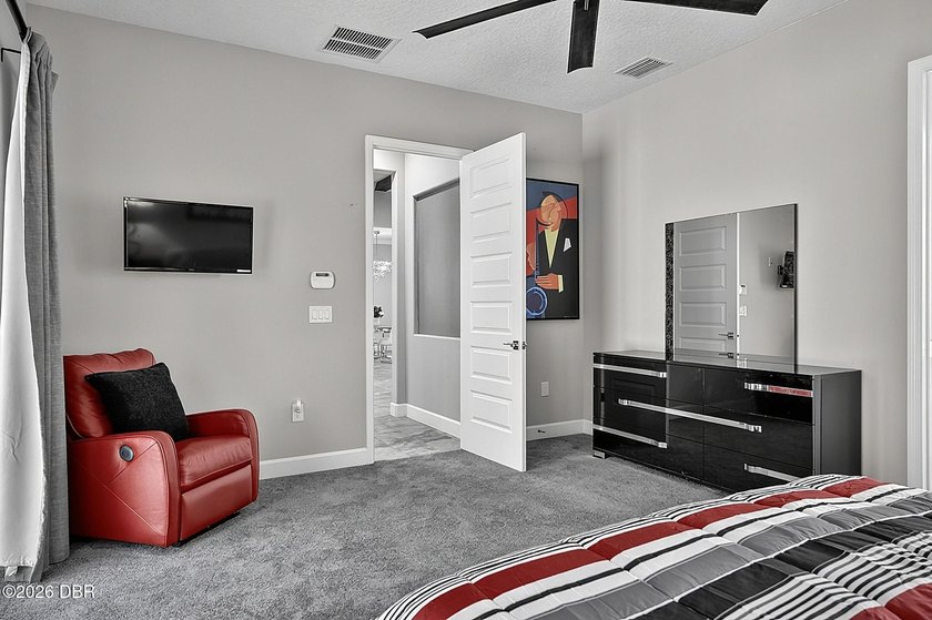 Some homes simply feel different, and this is one of them - photo 33
