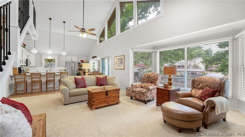 Professionally remodeled to perfection, this gorgeous Lake Ozark - photo 6