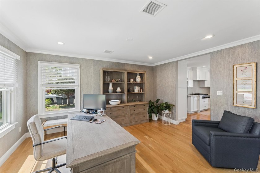 Welcome to this stunning custom 4 bedroom Center Hall Colonial - photo 7