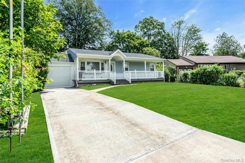 Great Opportunity! Ranch with 3 Bedrooms, Bath, Converted Garage - photo 3