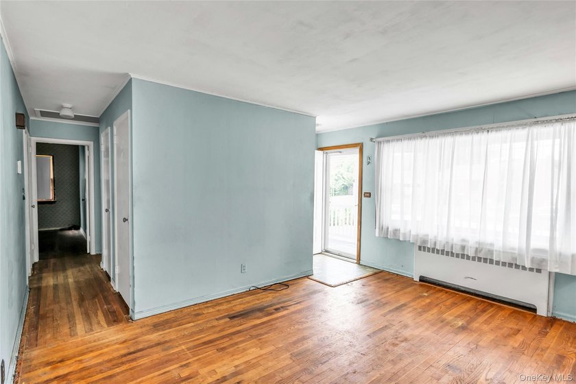 Great Opportunity! Ranch with 3 Bedrooms, Bath, Converted Garage - photo 6