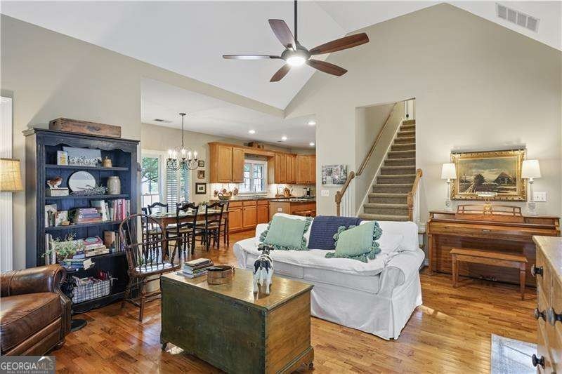 Welcome to this lovely custom ranch home with a bonus room! From - photo 10