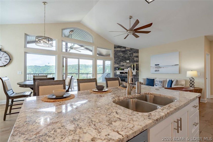 Prime Lake View Villa at The Villas at Tuscany! This barely used - photo 5