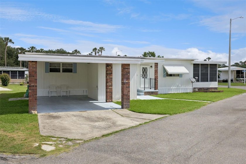 Under contract-accepting backup offers. Welcome to easy Florida - photo 26