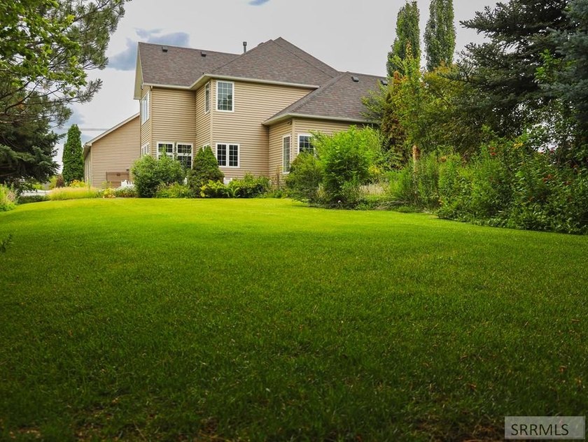 Nestled within one of Idaho Falls' most prestigious and peaceful - photo 6