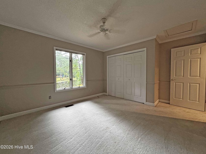 Enjoy peaceful waterfront living in this full-brick, 3-bedroom - photo 22