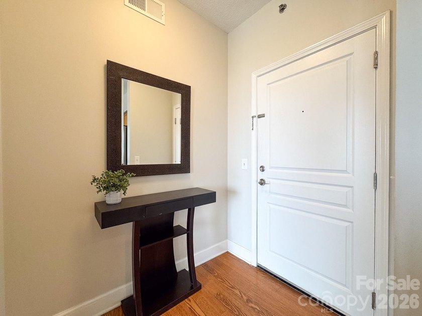 Welcome to your urban oasis on the top floor of this highly - photo 5
