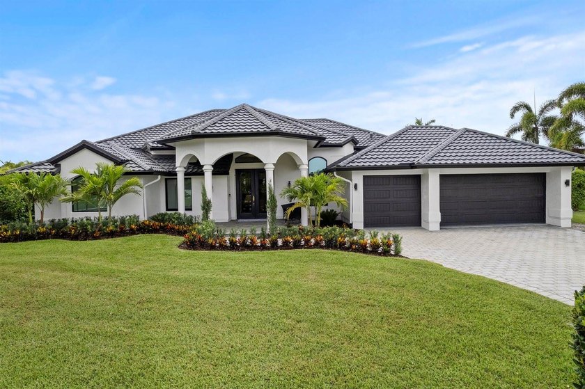 Welcome to this exceptional waterfront single-family residence - photo 34