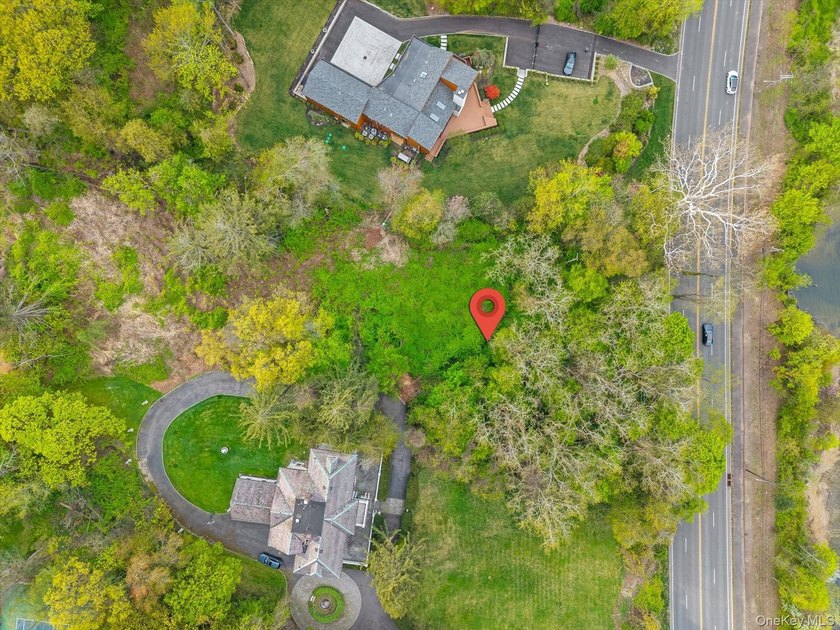 Rare opportunity to acquire a 1.2-acre (50,530 sq ft) property - photo 3