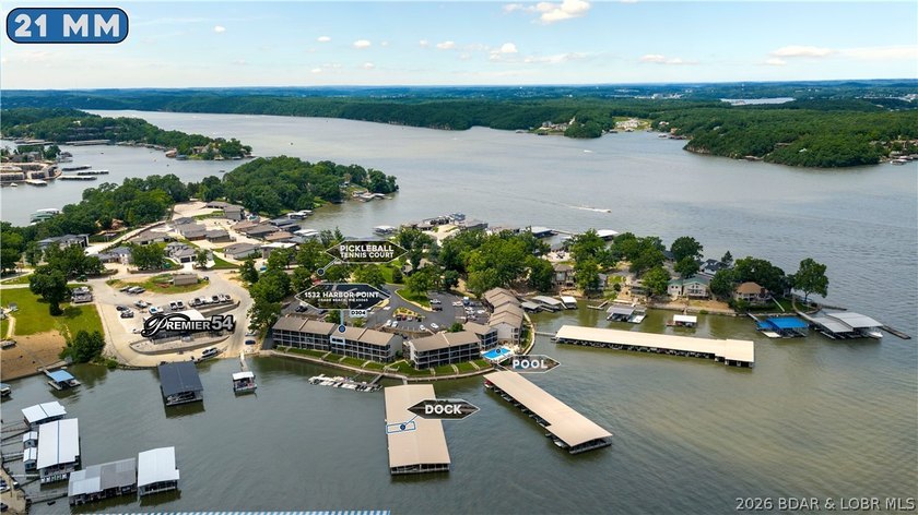 Welcome to the ultimate turn-key lake retreat at Harbor Point - photo 2
