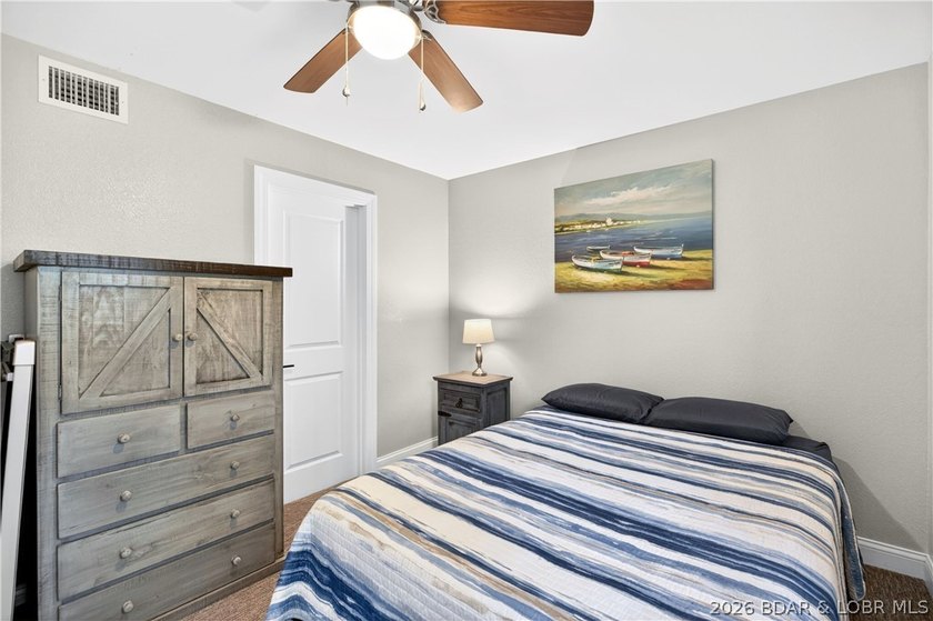 Welcome to the ultimate turn-key lake retreat at Harbor Point - photo 10
