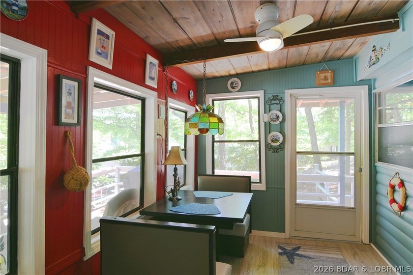 Lakefront cabins like this are getting harder and harder to - photo 7