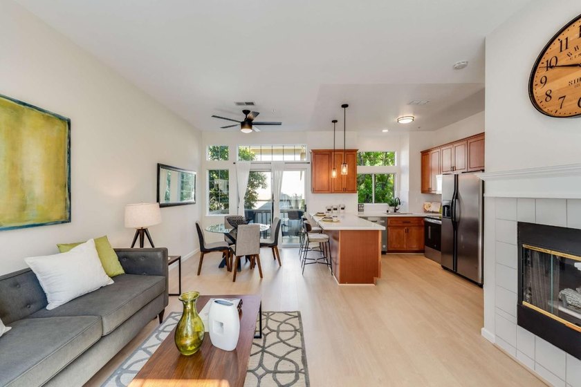 Well-positioned in the heart of Sunnyvale, this beautifully - photo 11