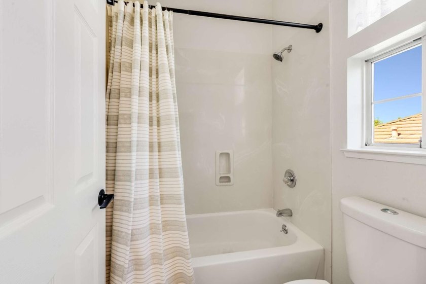 Well-positioned in the heart of Sunnyvale, this beautifully - photo 27