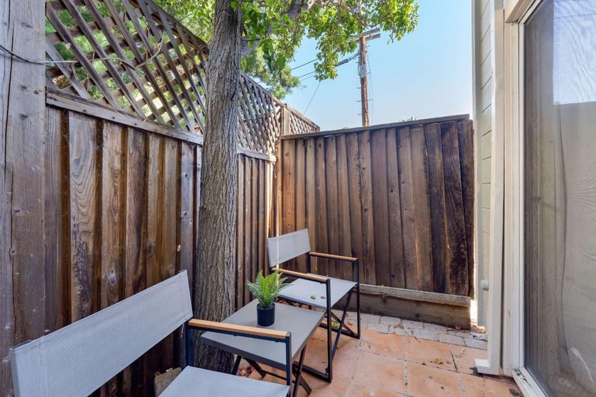 Well-positioned in the heart of Sunnyvale, this beautifully - photo 30