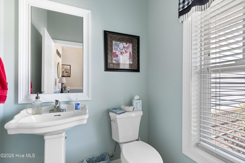 This extremely well-kept and updated townhouse in the - photo 9