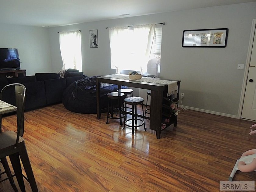 Hard to find 1-level home with a great-room for the - photo 4