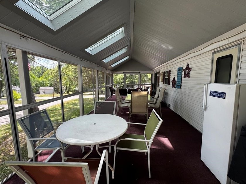 Turn-Key Vacation Retreat in Rock River Leisure Estates! Escape - photo 17