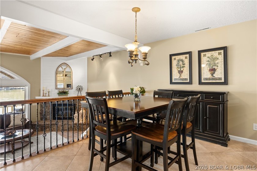 Experience tranquil lakeside living in this luxurious 3BR/3BA - photo 9