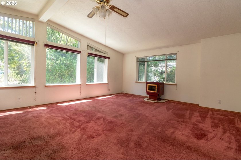 Well Priced! Florentine Estates 55+ gated community. Opportunity - photo 8