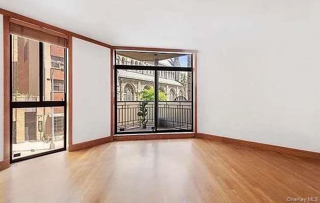 This beautiful 2-bedroom, 2-bath residence is ideally situated - photo 4