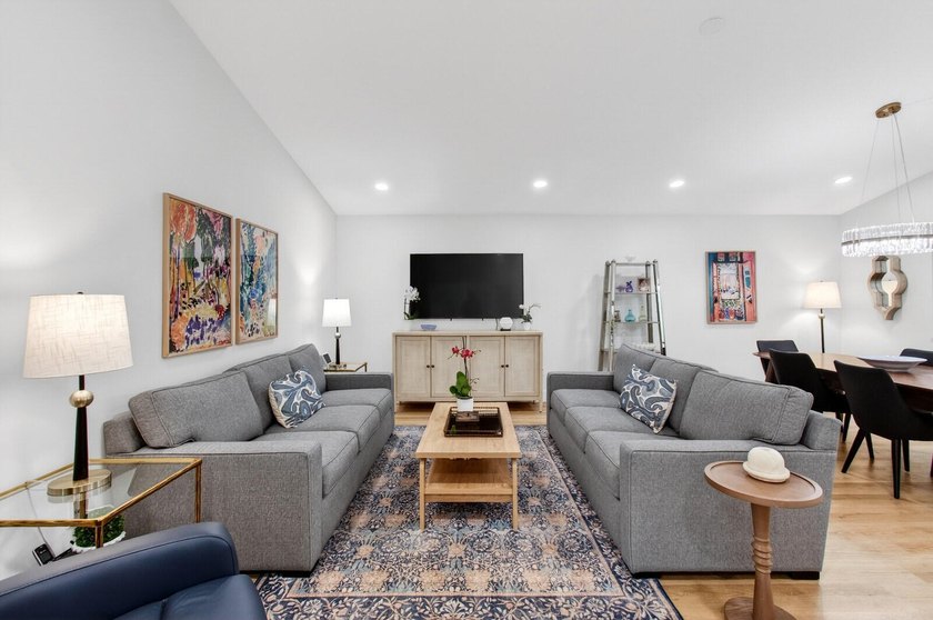 Experience modern luxury in this impeccably renovated corner - photo 12