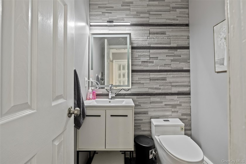 Located in the desirable Woodland Estates section of Shirley - photo 14