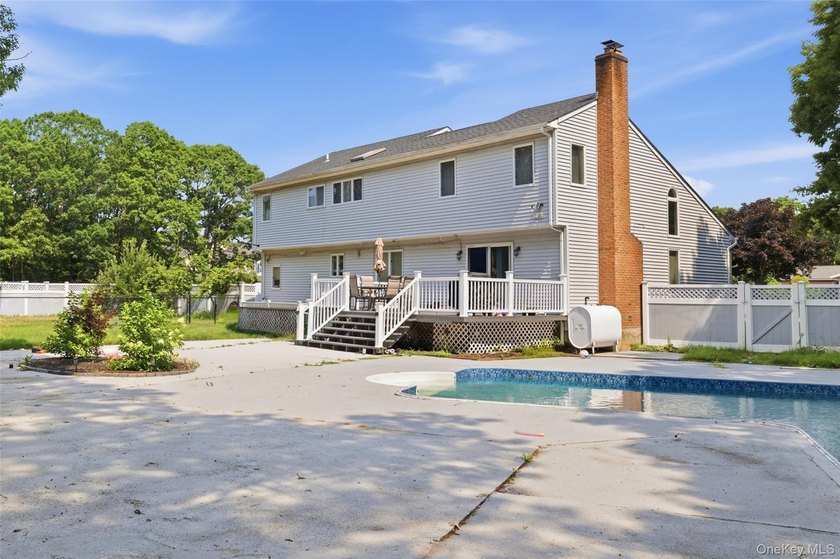 Located in the desirable Woodland Estates section of Shirley - photo 27
