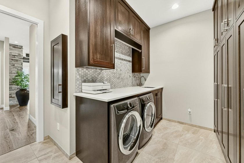 Some homes are new. This one is better. Lovingly maintained and - photo 35