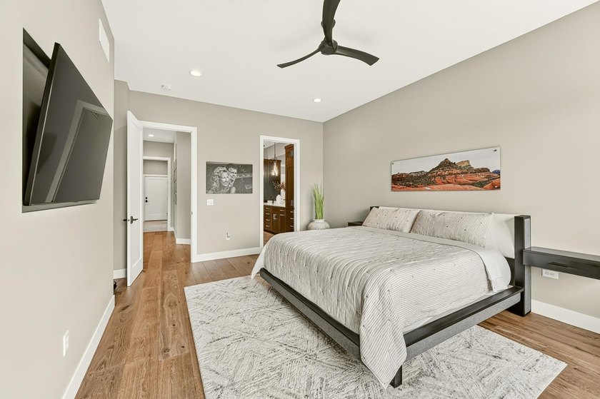 Some homes are new. This one is better. Lovingly maintained and - photo 37