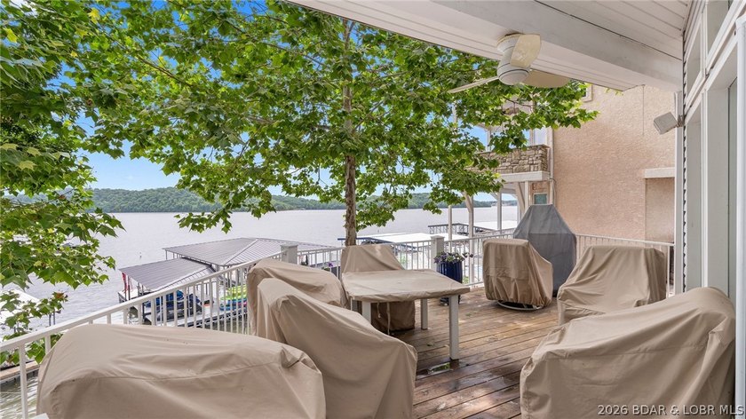 Experience the ultimate Lake of the Ozarks lifestyle in this - photo 4
