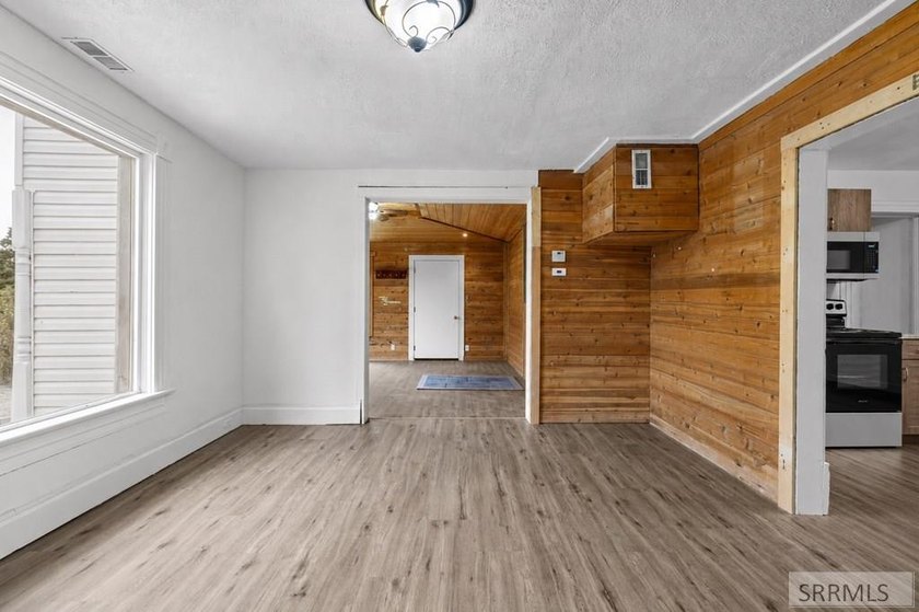 This newly remodeled home is one of a kind, blending rustic - photo 7