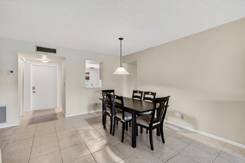 Step into this 2 bed/2 bath condo on 2nd Floor of 2-story - photo 12