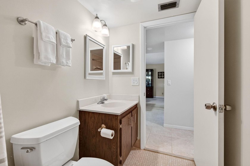 Step into this 2 bed/2 bath condo on 2nd Floor of 2-story - photo 17